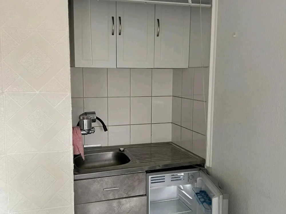 Zimmer-Wohnung mit Balkon