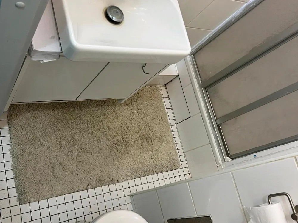 Zimmer-Wohnung mit Balkon