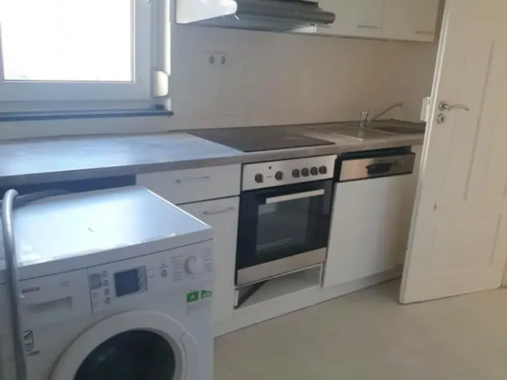 Bright, Fully Furnished 20sqm Room in Ludwigsburg - Women-Only Shared Apartment