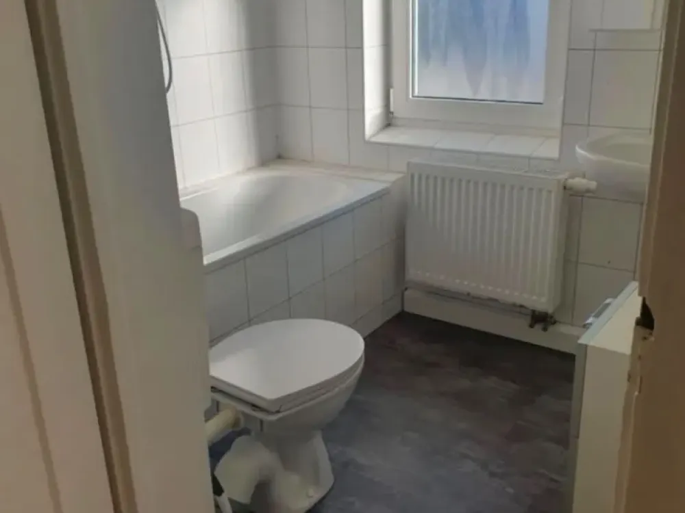 Bright, Fully Furnished 20sqm Room in Ludwigsburg - Women-Only Shared Apartment