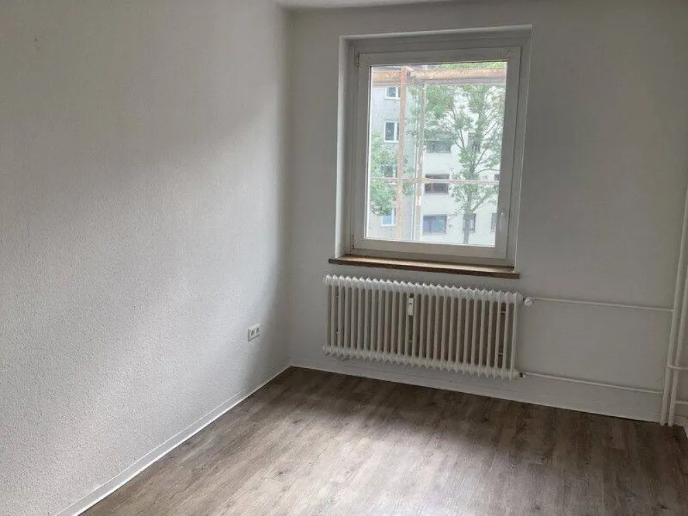 Wo das Leben so spielt - günstige 3-Zimmer-Wohnung mit Einbauküche in Stadtlage