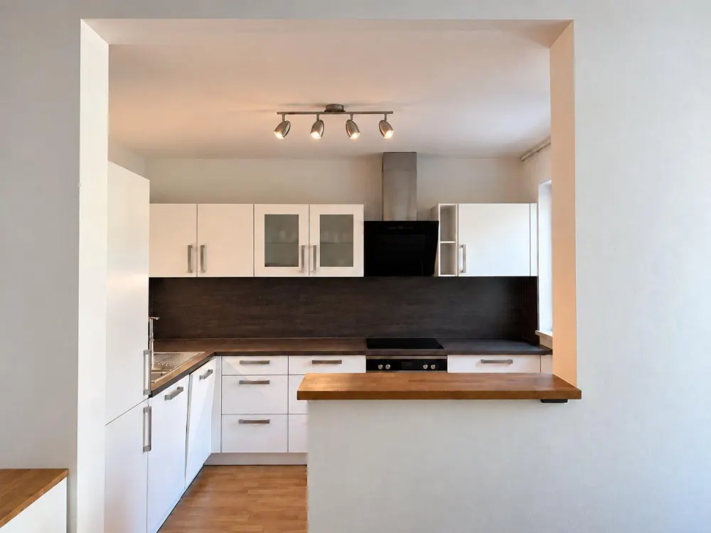 Attraktive 3,5 Zimmer WhG im 2. OG mit Balkon in Meckenbeuren