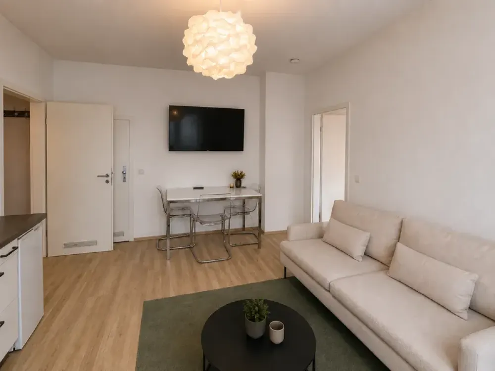 Moderne 2-Zimmer-Wohnung mit stilvoller Ausstattung, bezugsfrei