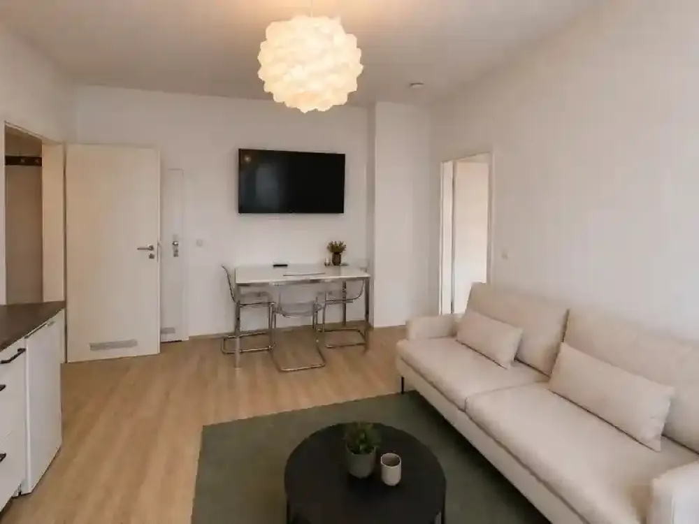 Moderne 2-Zimmer-Wohnung mit stilvoller Ausstattung, bezugsfrei