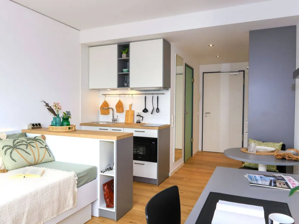 THE CARPENTRY | Your Summer in Frankfurt: Furnished 1-Room Apartment at Campus Riedberg|Basic Bude