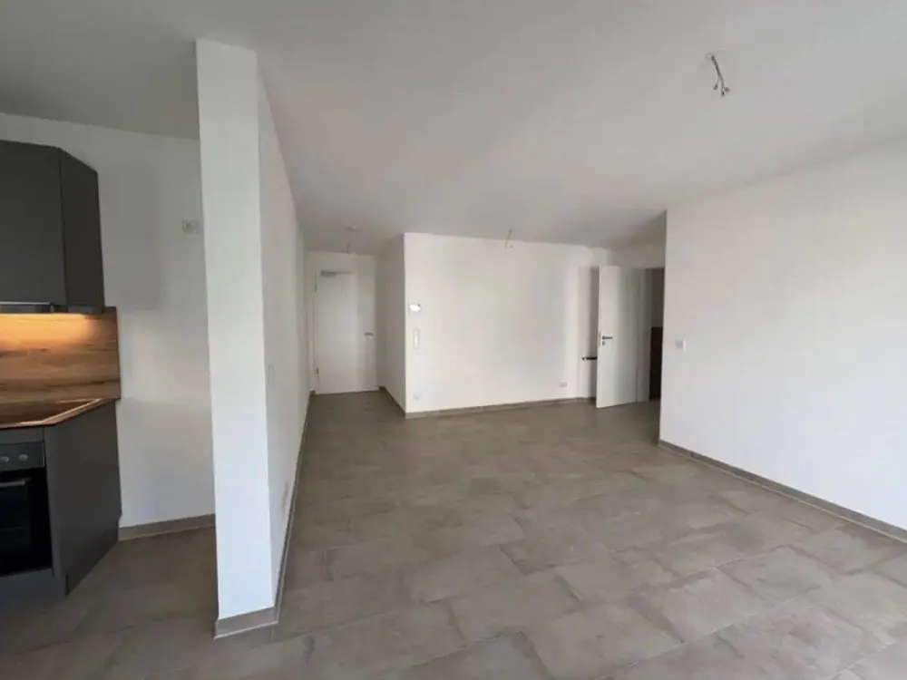 Moderne und helle 2-Zimmer-Neubauwohnung mit Balkon in München-Trudering, Nachmieter gesucht