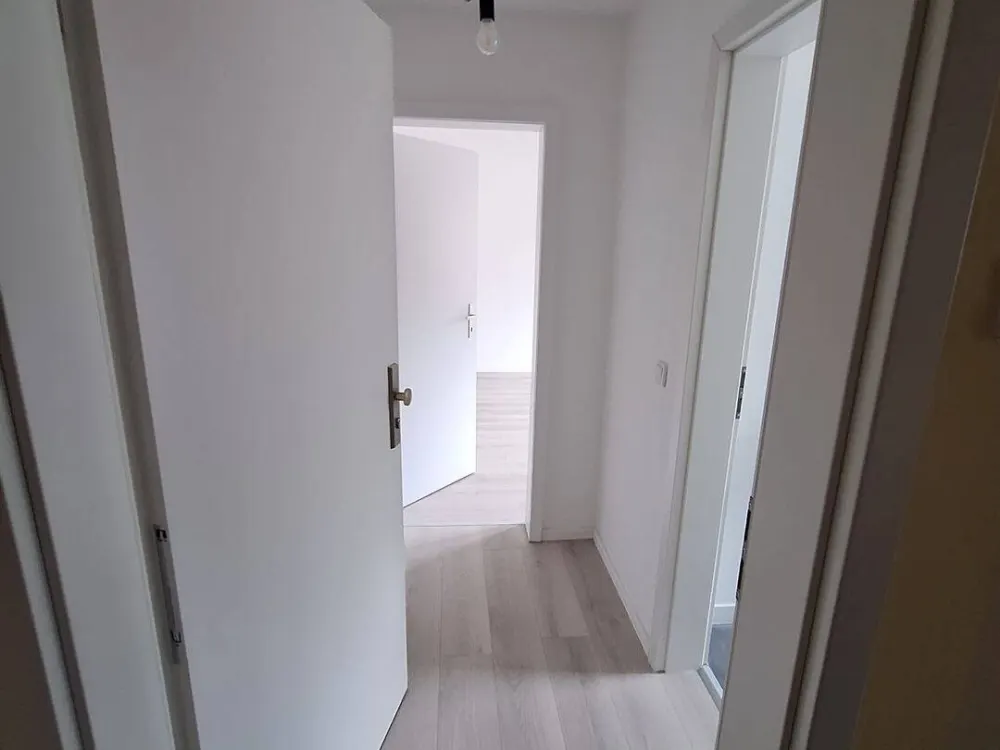Single Wohnung am Hafen frisch renoviert