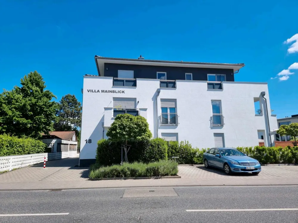 Moderne 3-Zimmer-Neubauwohnung mit Balkon, Tiefgarage+Stellplatz