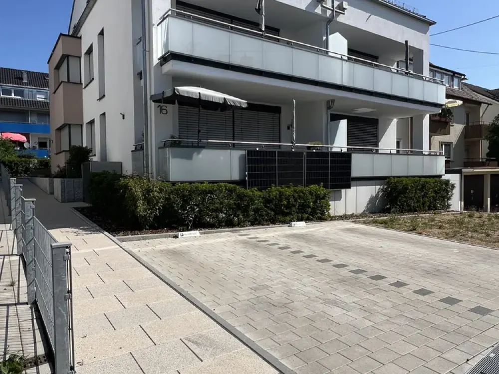 Moderne 3-Zimmer Neubauwohnung mit Terrasse und Balkon