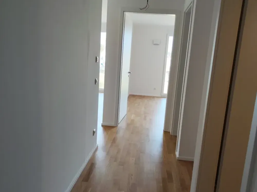 Exklusive 2-Zimmer-Neubauwohnung mit Balkon und Einbauküche, Erstbezug in Niederdorfelden