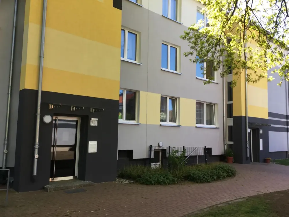 Bright 3-Room Apartment Leinhausen