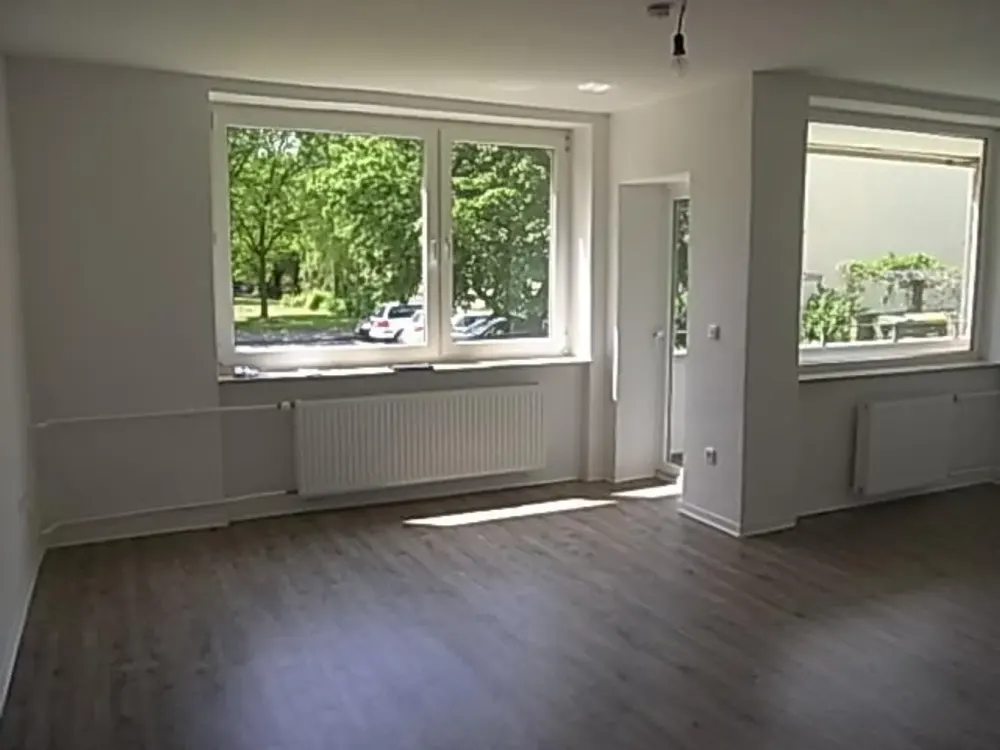 Bright 3-Room Apartment Leinhausen