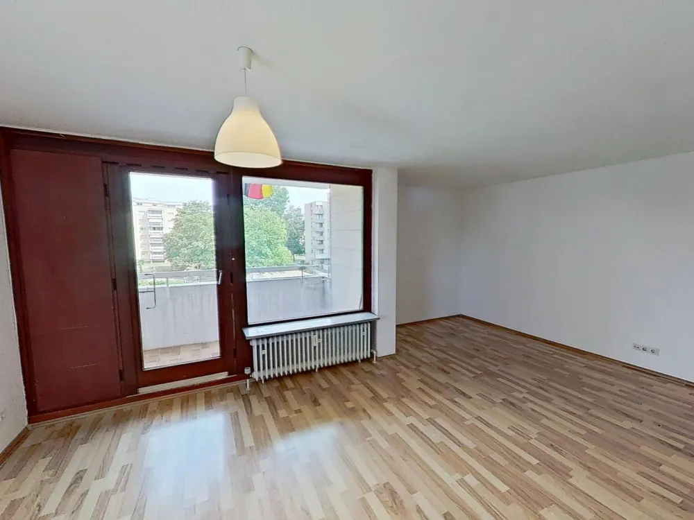 Gemütliches Single-Apartment mit BALKON und EBK in Stuttgart-Möhringen