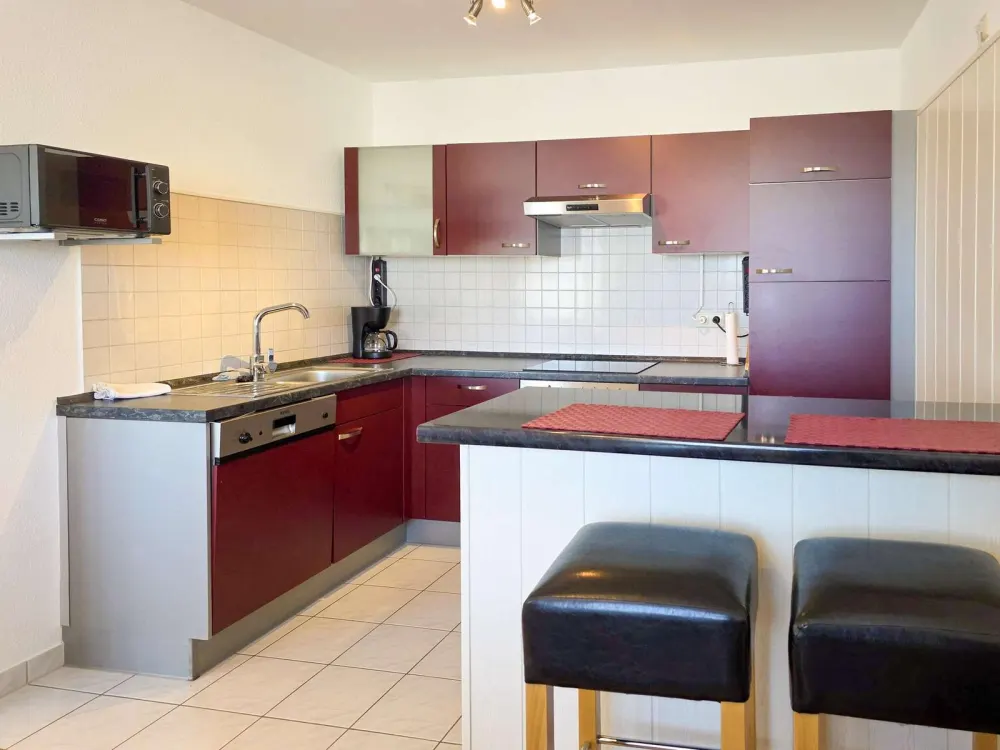 2 Zimmer | Voll möbliert + Küche | altersgerecht | Aufzug | Keller
