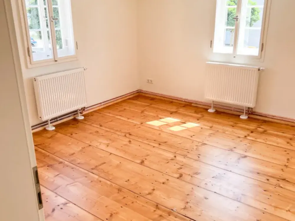 Spacious 3-Room Apartment in the Center of Dippoldiswalde with Garden for Rent!