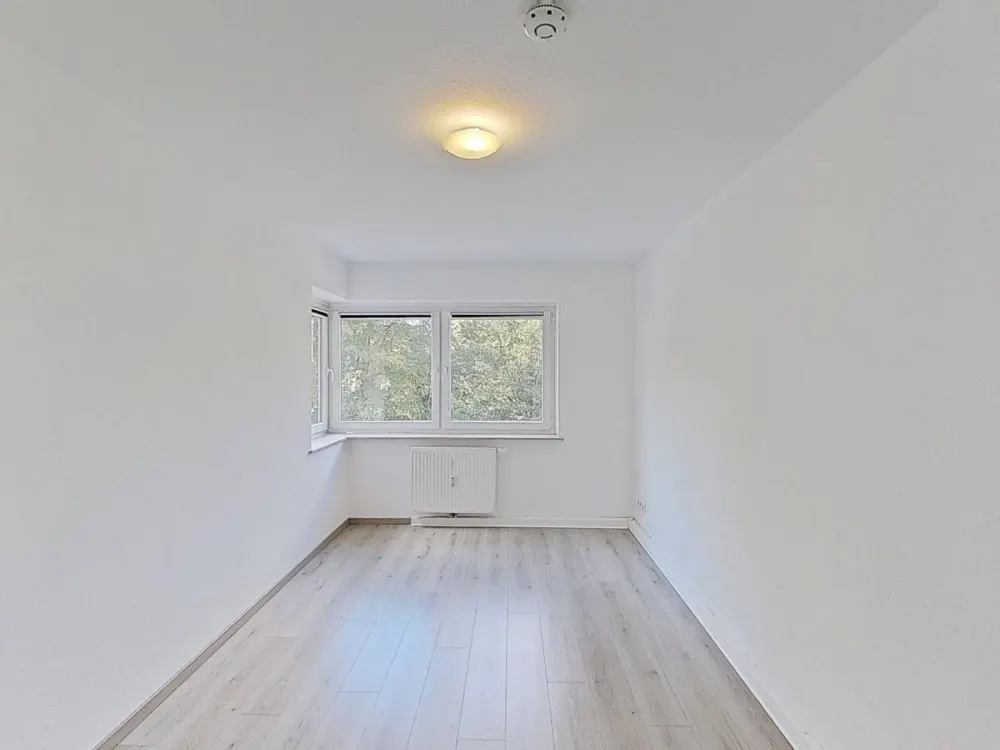 GIRLS ONLY: Helles WG-Zimmer für Studentinnen&Azubis