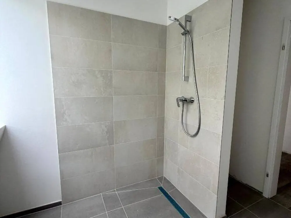 Erstbezug über den Dächern von Neukölln: Lichtdurchflutete Traumwohnung am Britzer Damm