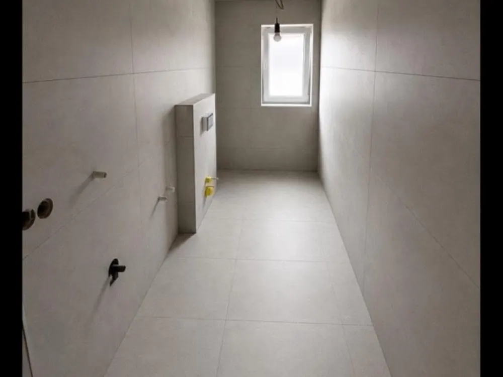 First Occupancy: Modern 3-Room Apartments in New Building