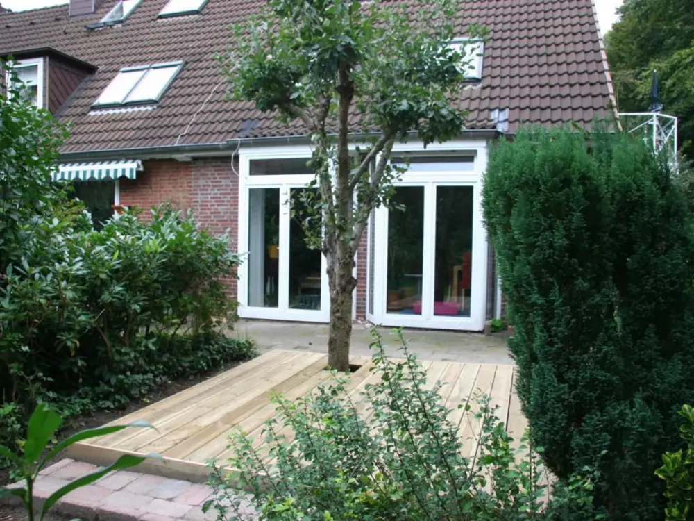 Schöne 3 Zi. Wohnung im Grünen mit zwei Terrassen und EBK
