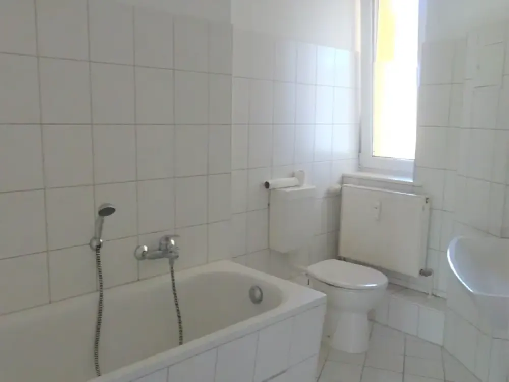 Helle, großzügige 2-Zimmer-Wohnung in ruhiger Lage