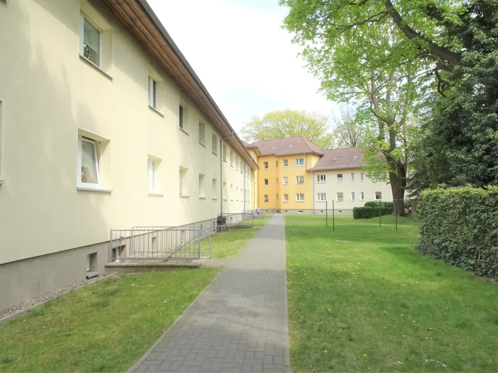 Helle, großzügige 2-Zimmer-Wohnung in ruhiger Lage