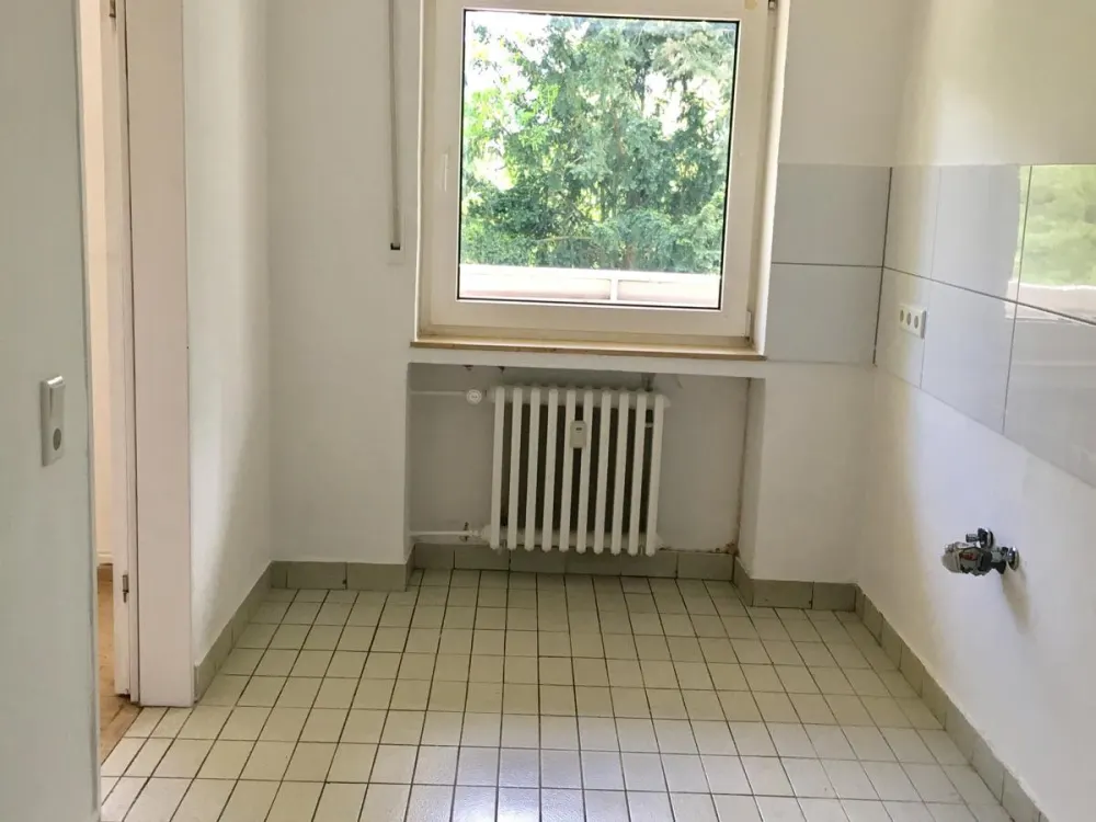 Moderne 73 m² Wohnung mit Balkon, Keller & Gartenmitbenutzung