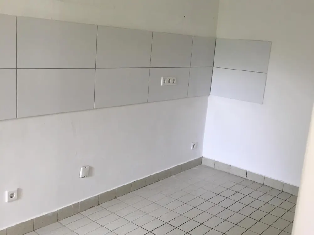 Moderne 73 m² Wohnung mit Balkon, Keller & Gartenmitbenutzung