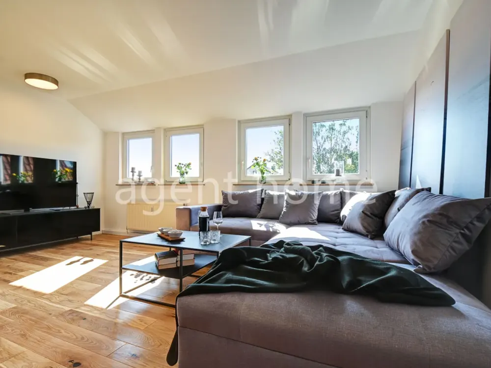 MÖBLIERT - LÄNDLICH UND GEMÜTLICH - Schöne Wohnung mit Balkon