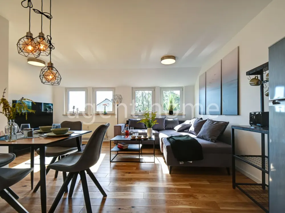 MÖBLIERT - LÄNDLICH UND GEMÜTLICH - Schöne Wohnung mit Balkon