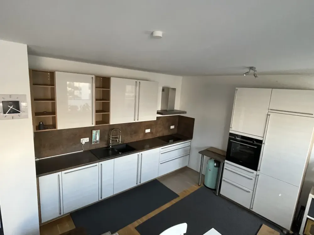 Lebendig wohnen: 3-Zimmer-Dachgeschosswohnung in Solingen, auf Wunsch mit Küche