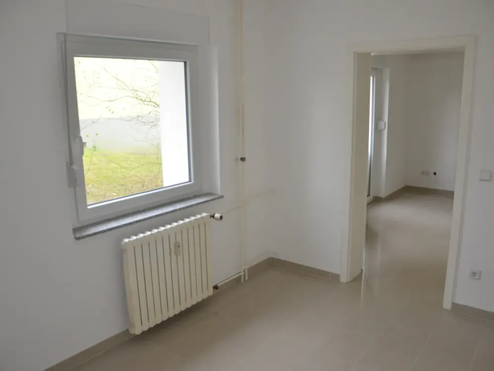 Modern renovierte Wohnung mit niedrigen Nebenkosten in Bochum Bergen: Stadtnah und dennoch grün!