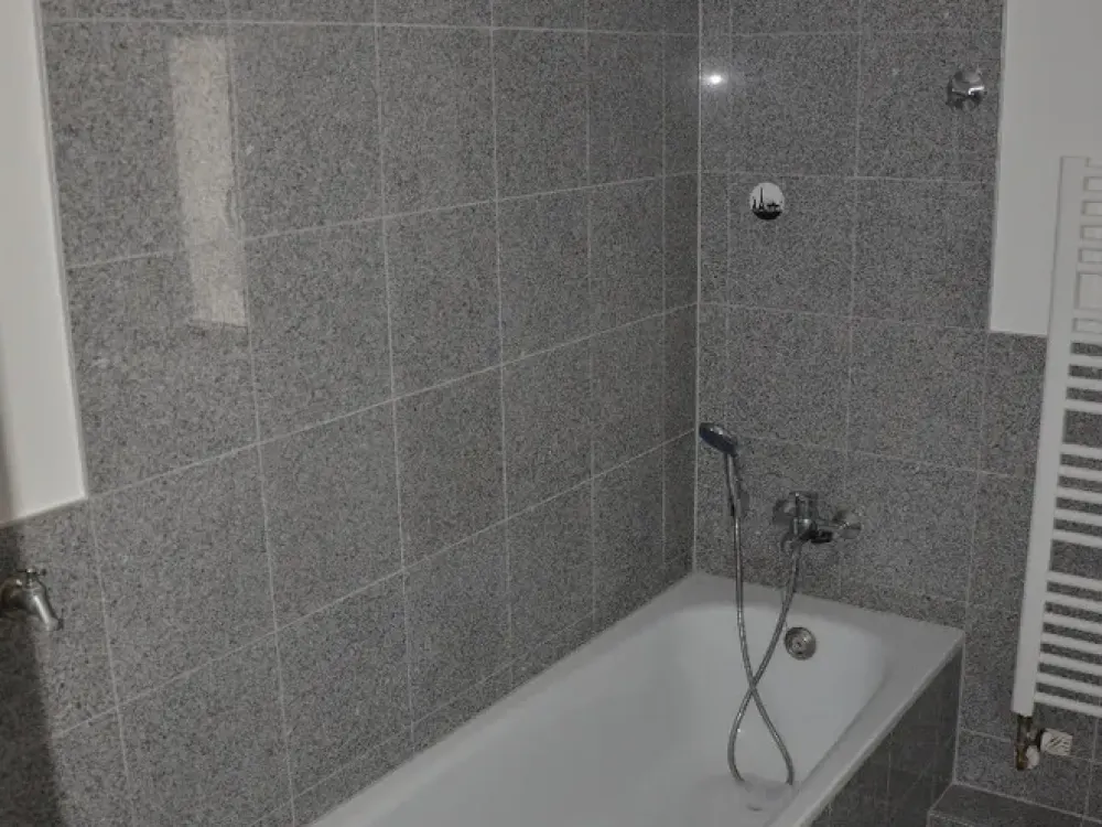 Modern renovierte Wohnung mit niedrigen Nebenkosten in Bochum Bergen: Stadtnah und dennoch grün!