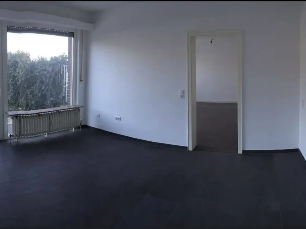 ! Provisionsfrei! Schöne, geräumige 2-Zimmer Wohnung mit Terrasse in Rheinnähe