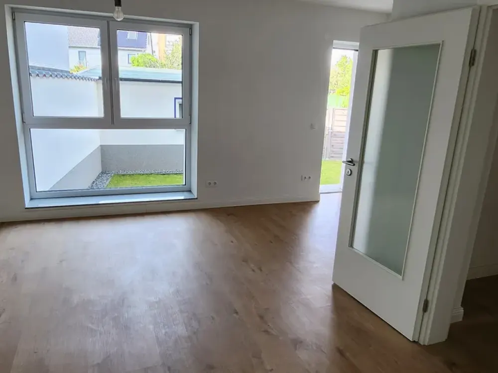 Moderne 2-Zimmer-Wohnung (EG) mit Garten in Hürth