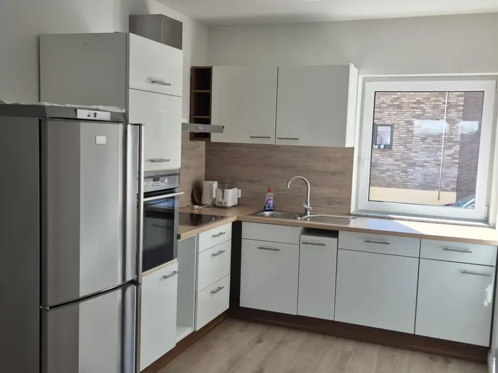 Moderne 2-Zimmer-Wohnung (EG) mit Garten in Hürth