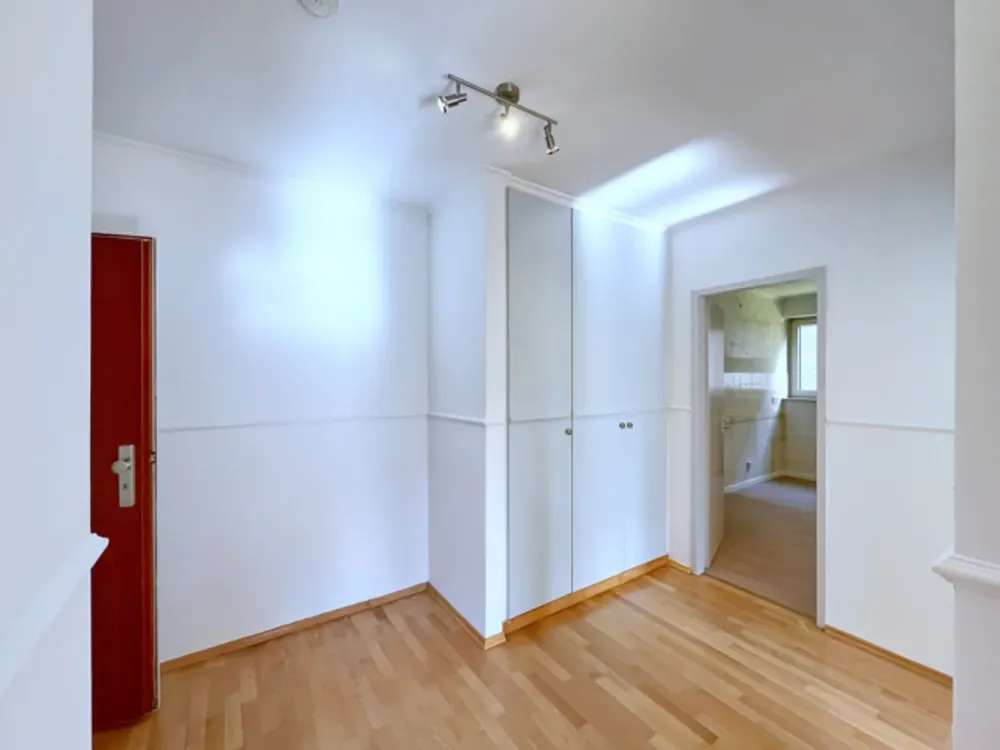 Stilvoll wohnen im Grünen! Großzügige 2-Zimmer-Erdgeschosswohnung in exklusiver Parkanlage