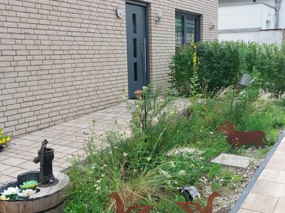 Hannover-Burg: Hochwertige 2-Zimmer-Whg. am Botanischen Garten für Einzelperson (ab 15.01./01.02.27)