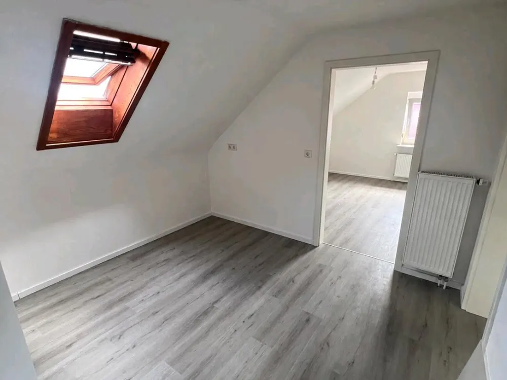 4-Zimmer DG Wohnung in Sindelfingen zu vermieten