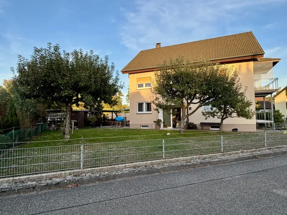 Tolle 2-Zimmer-Wohnung mit 97 m² in Top-Lage von Ötigheim, Balkon, Garten, Garage & Stellplatz