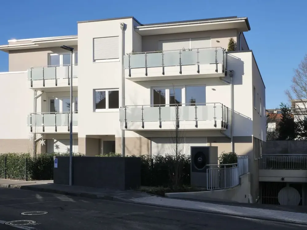Traumhafte 4 Zimmer-Wohnung in guter Lage Refraths mit Garten
