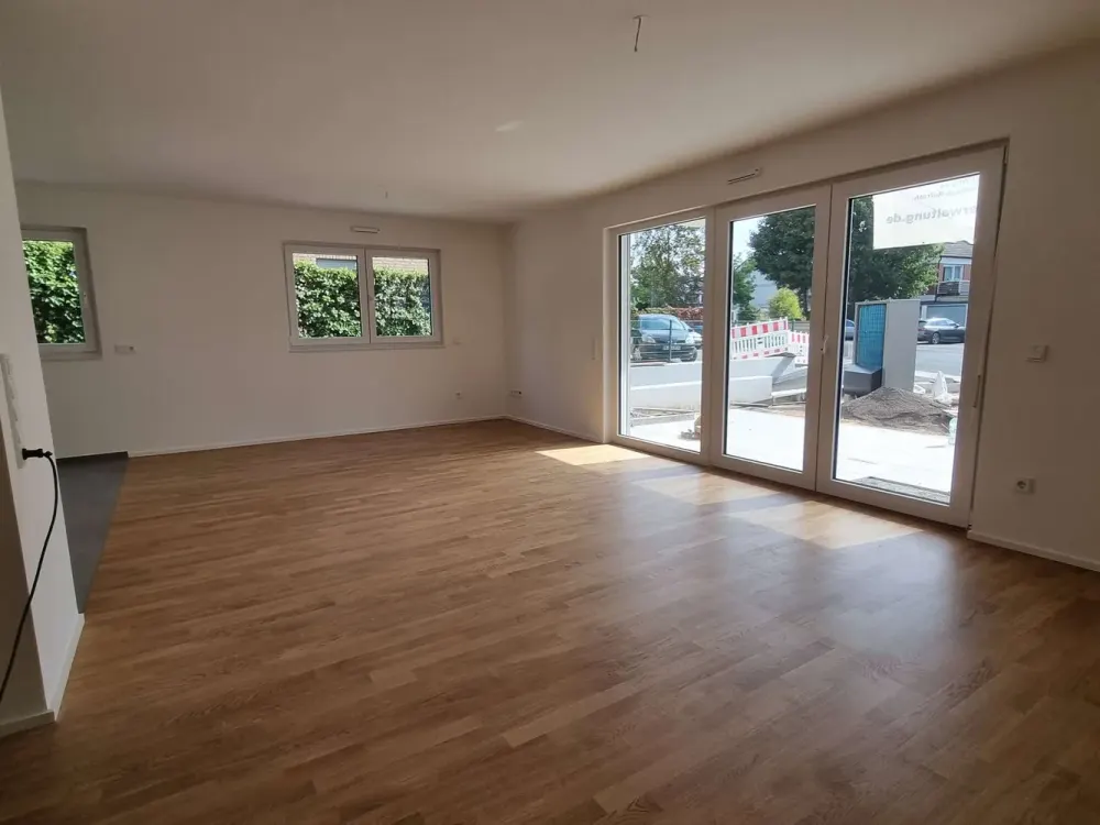 Traumhafte 4 Zimmer-Wohnung in guter Lage Refraths mit Garten