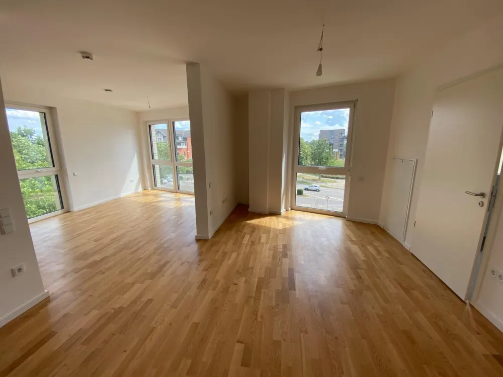Neubau aus 2024 - zentral am Rathaus - Shopping-Plaza/Kino