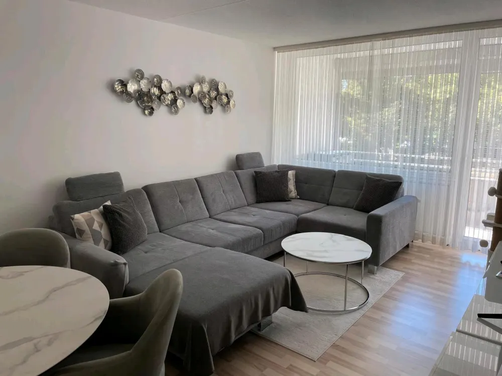4-Zimmer Wohnung zu vermieten in n Norf Derikum