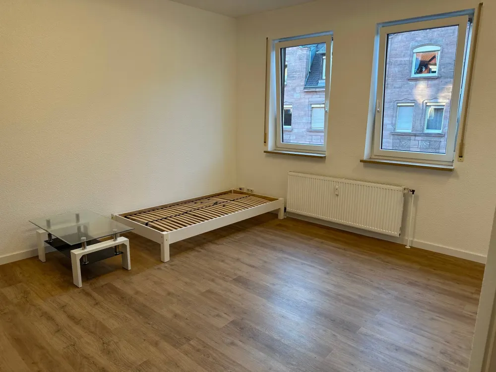1-Zimmer Wohnung neu renoviert mit Küche