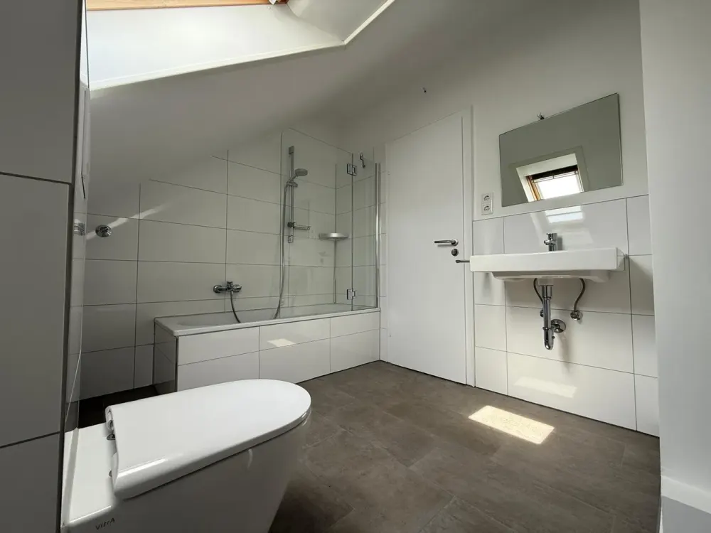Schöne 2-Zimmer-Dachgeschosswohnung