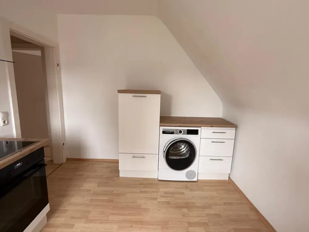 Renovierte 2 Zimmer-Wohnung | Neue Einbauküche | Maintal-Bischofsheim