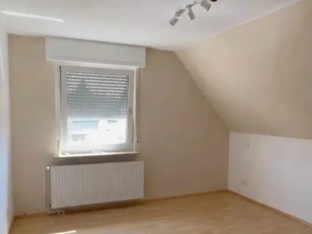 Renovierte 2 Zimmer-Wohnung | Neue Einbauküche | Maintal-Bischofsheim