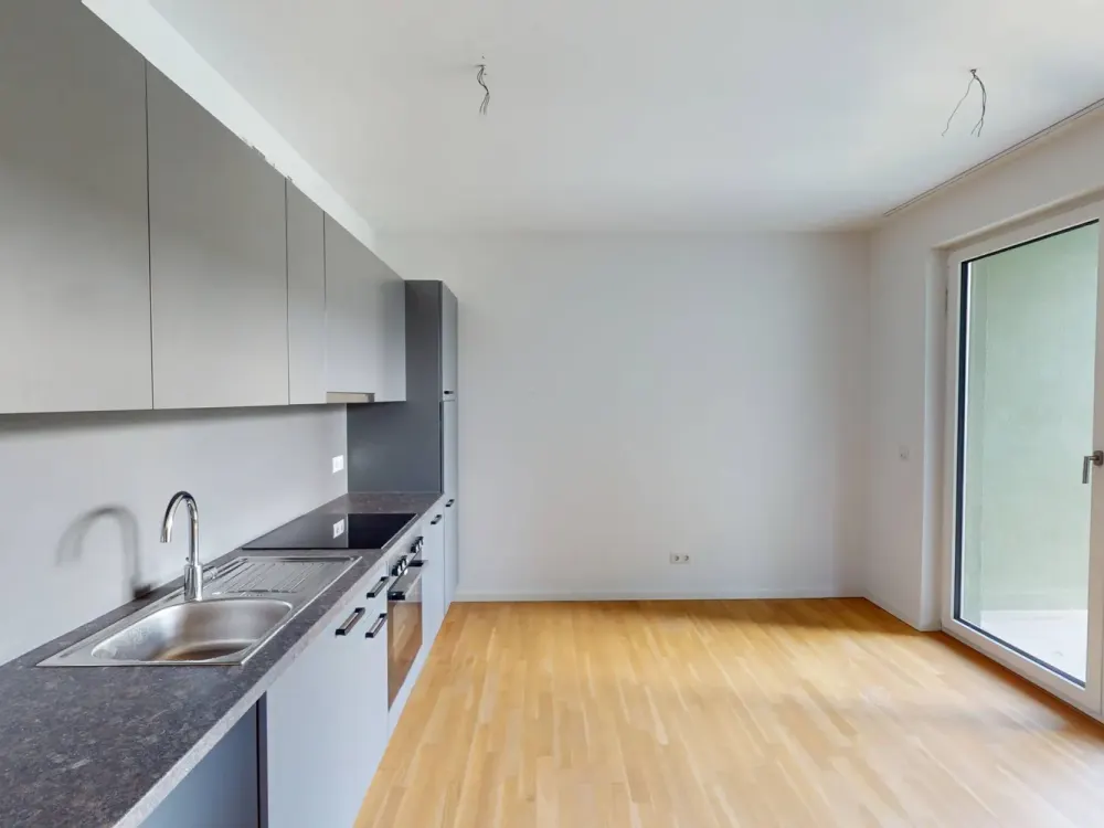 **AUFGEPASST: Moderne 3-Zimmer-Wohnung in Lichtenberg inkl. Qualitätsküche, 2 Balkone und Fußbode...