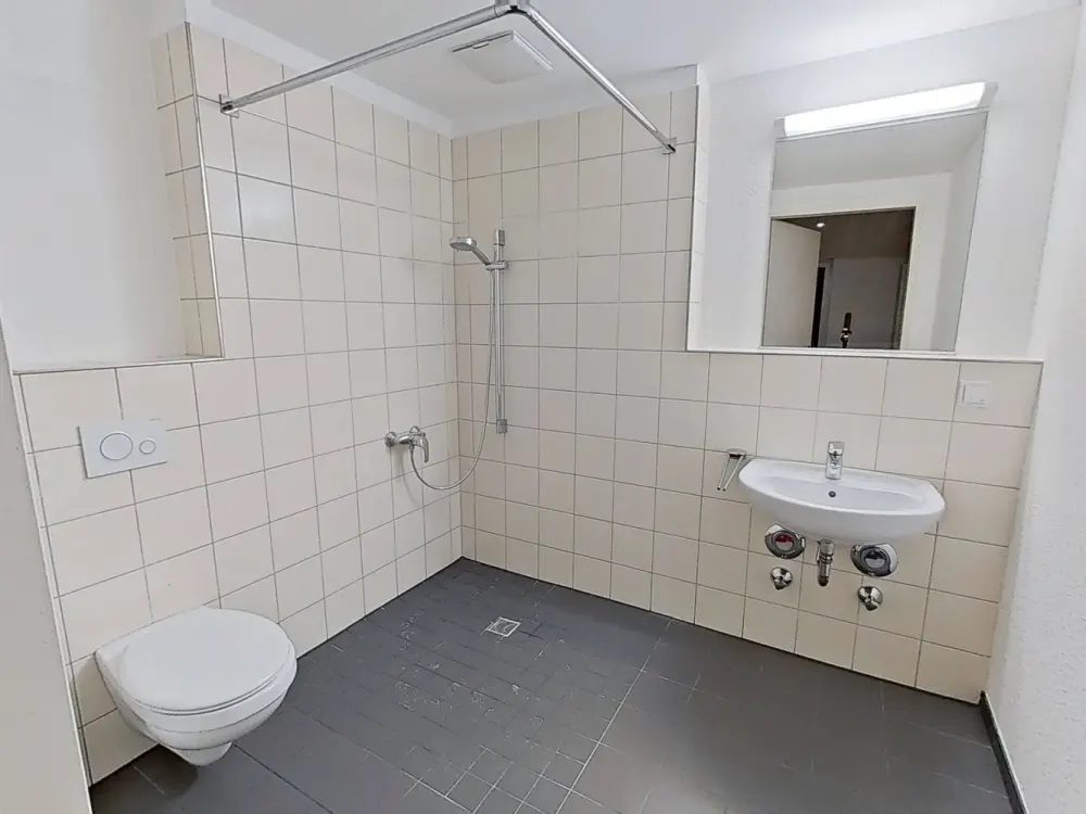 Bright and Fully Furnished Micro-Apartment in Cologne's Trendy District!
