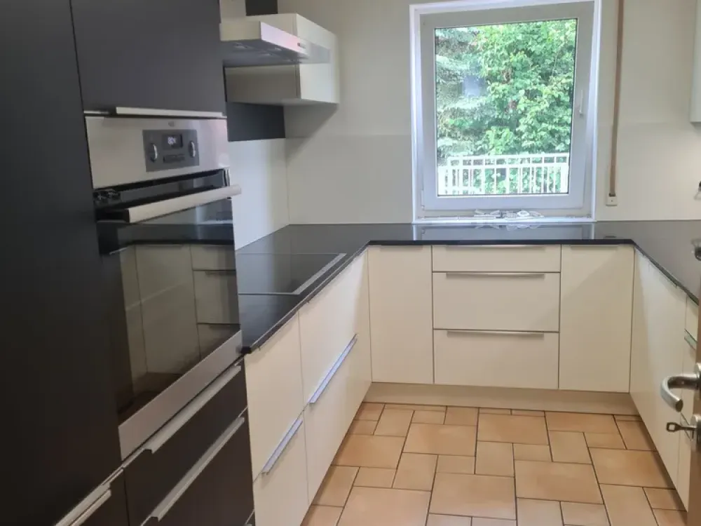 3-Zimmer-Erdgeschosswohnung in Zirndorf, 80 m² mit Balkon, Terrasse & Garage
